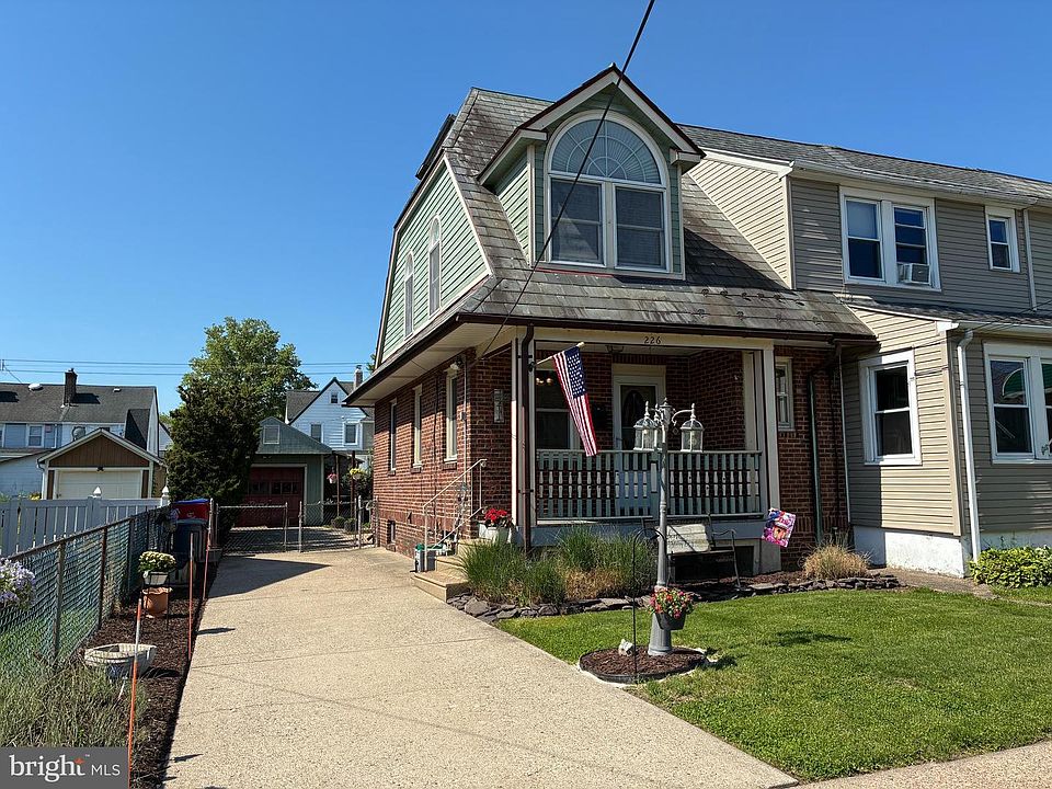 1st image of 226 Jackson St