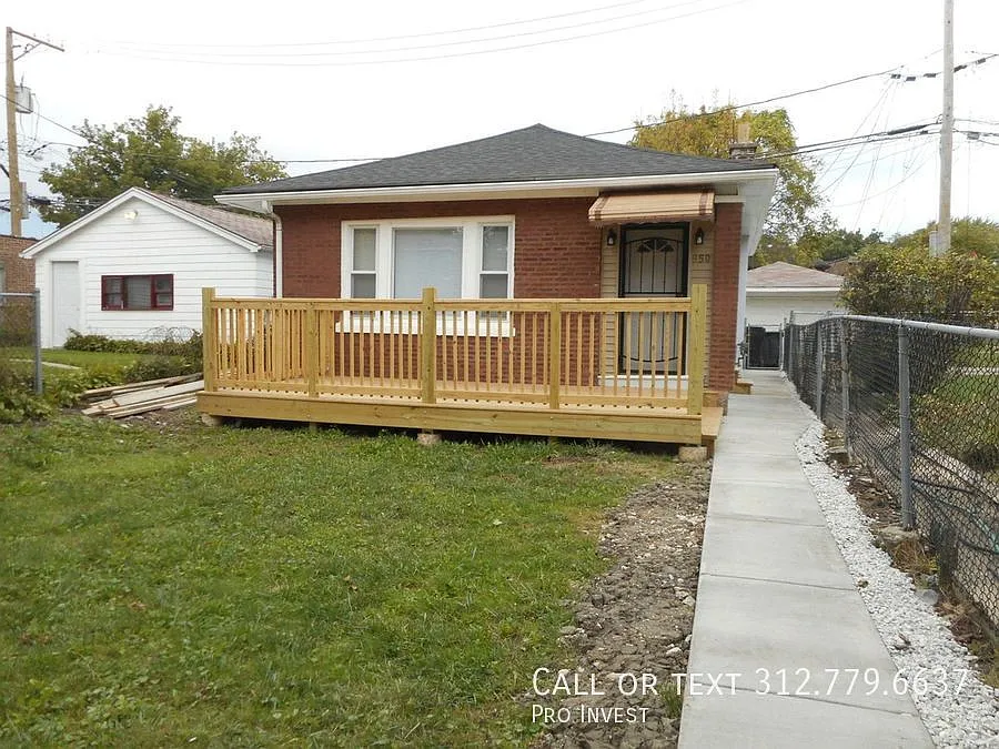 850 E 87th Pl photo 1