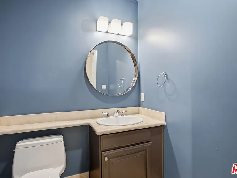 1838 Westholme Ave #203 — Photo 50