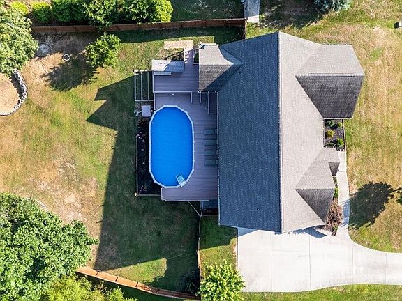 4th image of 133 SE Briar Meadow Trl #5