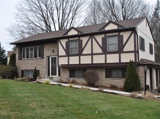 3718 Northside Dr, Landisville, PA
