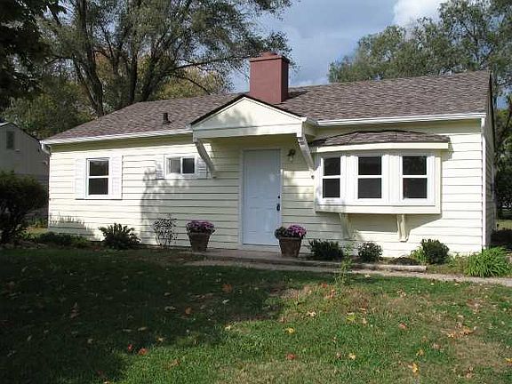 5th image of 1928 Haynes Ave