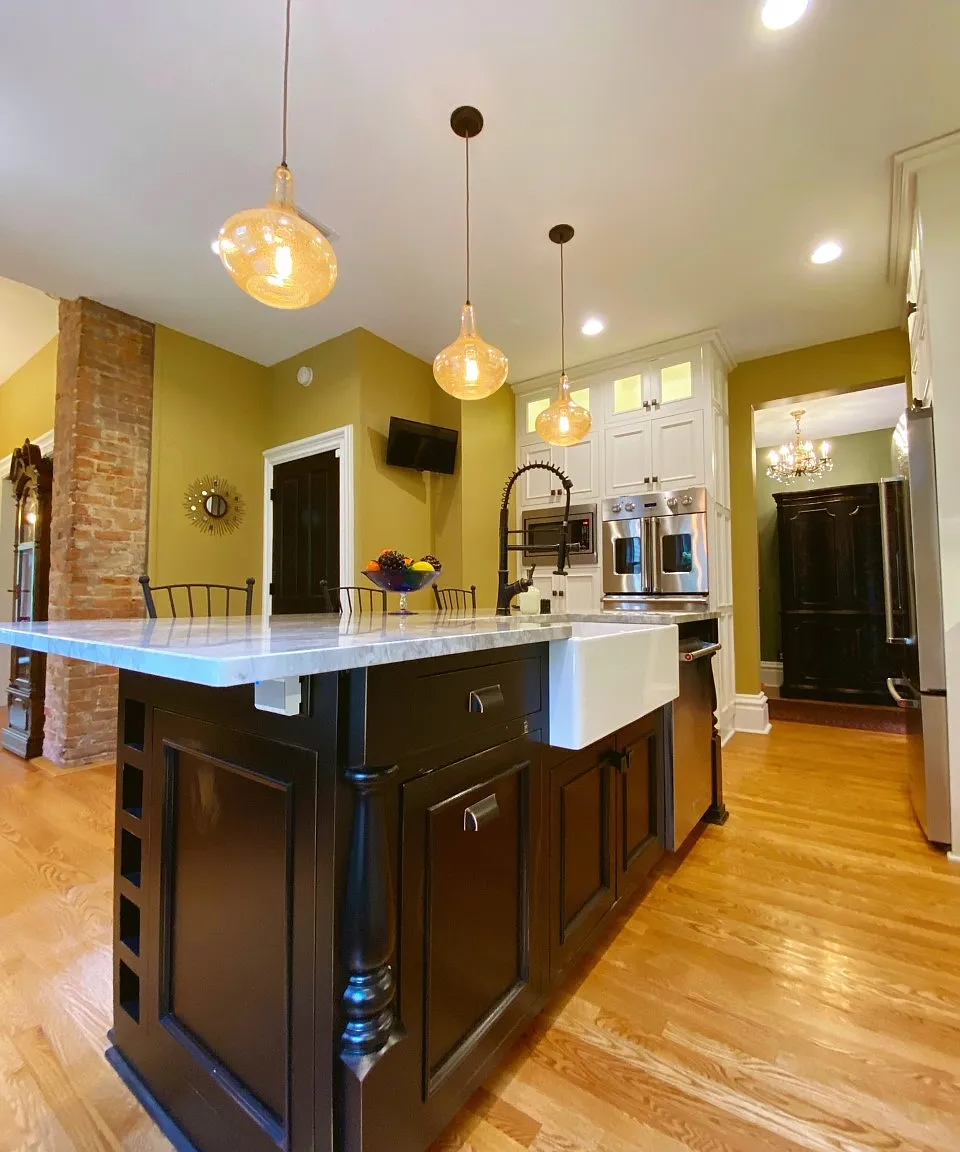 3 bed, 2.5 bath, 2312 sqft, $3,400 — Photo 3