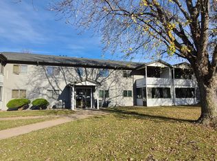 3125 Village Trl APT 214, Hastings, MN 55033