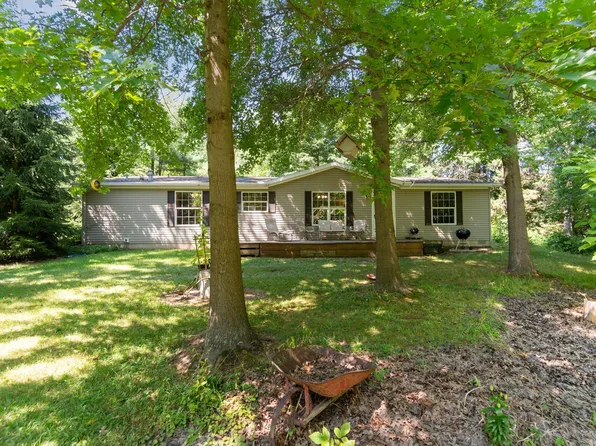 2324 58th St, Fennville, MI 49408