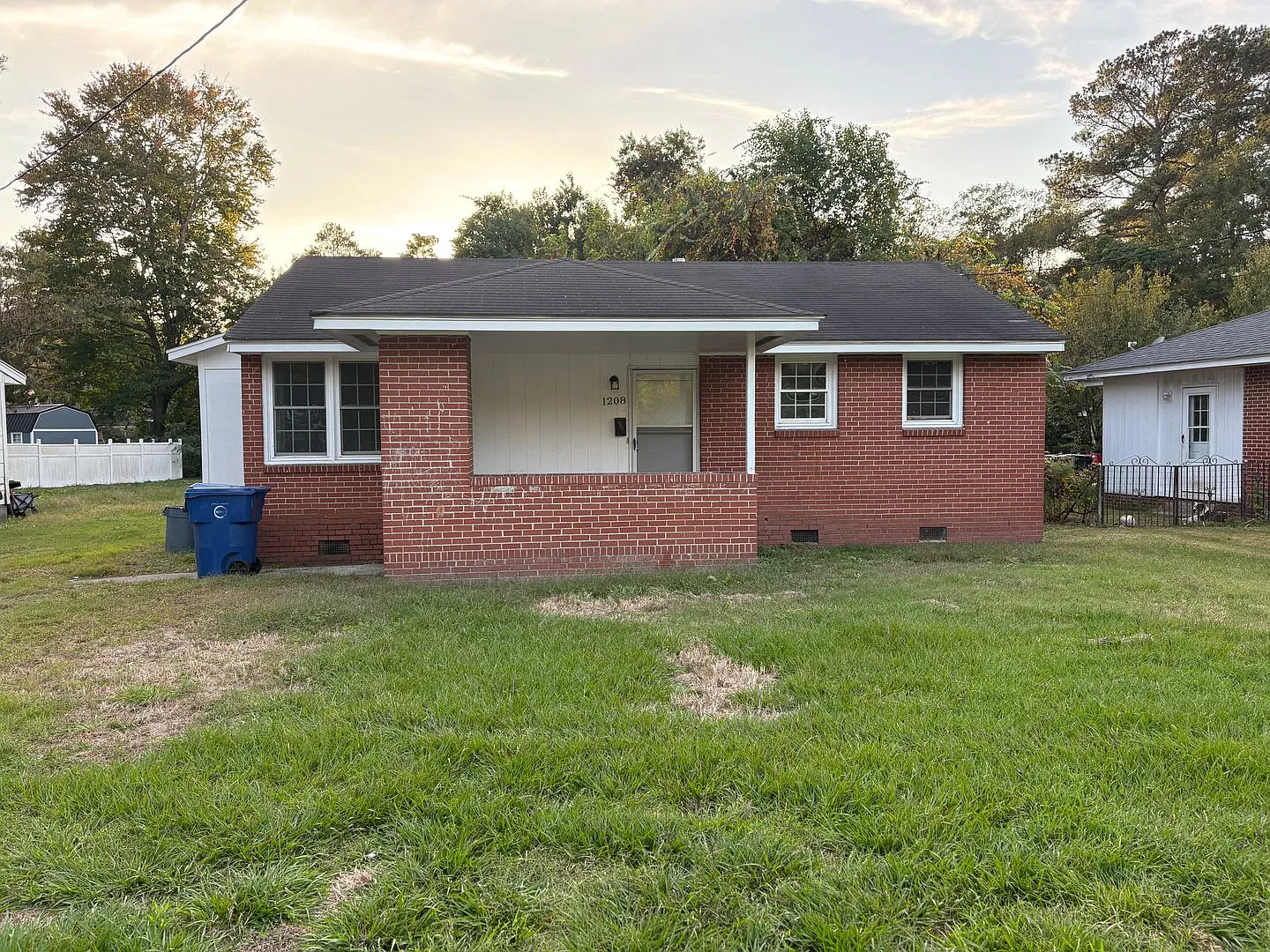 1208 Ferndale Ln. — Photo 1