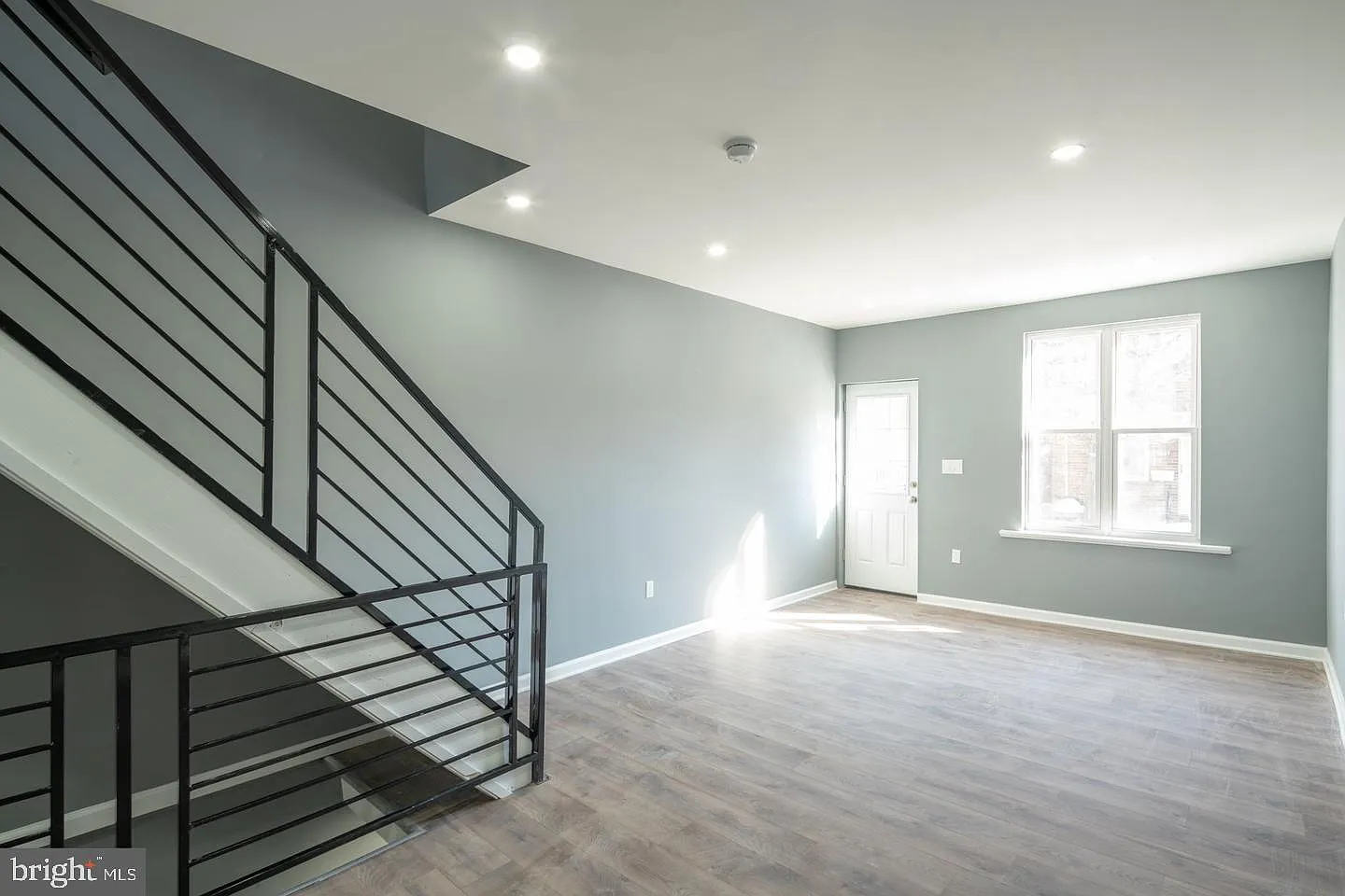 2 bed, 3.0 bath, 1200 sqft, $1,699 — Photo 3