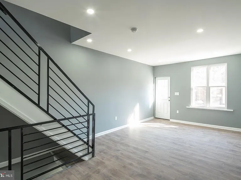 3060 Salmon St — Photo 3
