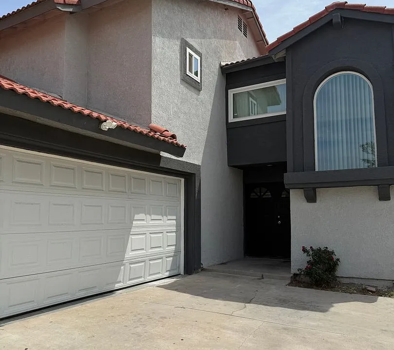 1595 Sycamore Ln