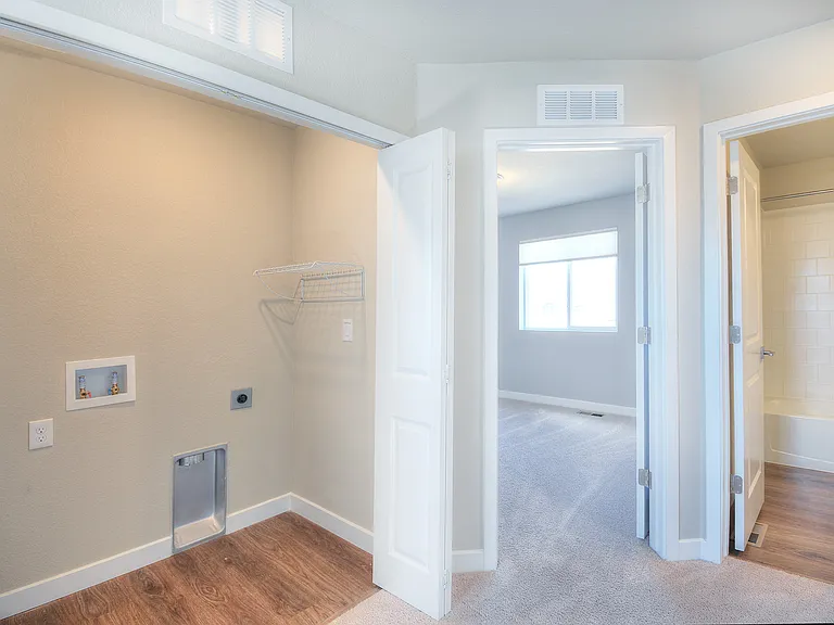 10478 Luneth Dr — Photo 9
