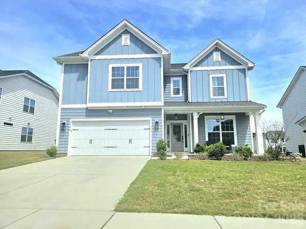 3934 Zinnia Dr, Harrisburg, NC 28075