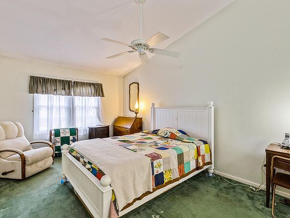 5th image of 2555 Youngs Ave APT 12C