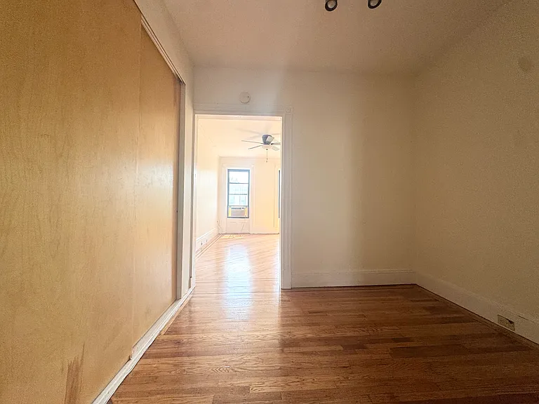 672 10th St #2 — Photo 11