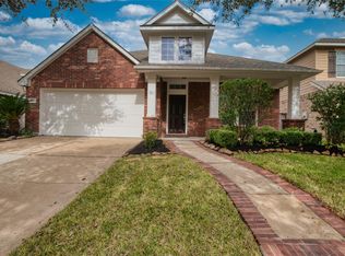 18314 S Elizabeth Shore Loop, Cypress, TX 77433