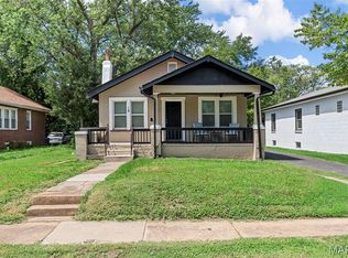 19 Lee Ave, Ferguson, MO 63135
