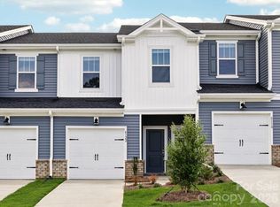 9020 Foggy Brook Loop, Charlotte, NC 28216