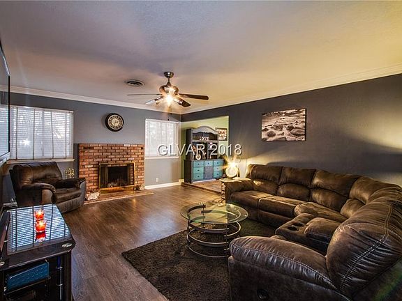 4th image of 1401 Gloria Ln