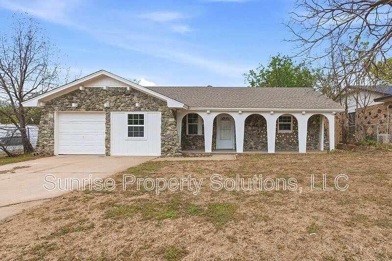 1st image of 9301 NE Sherwell Dr