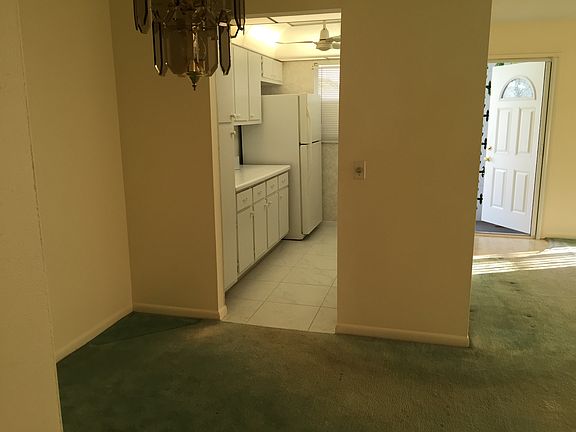 4th image of 225 South Blvd APT A