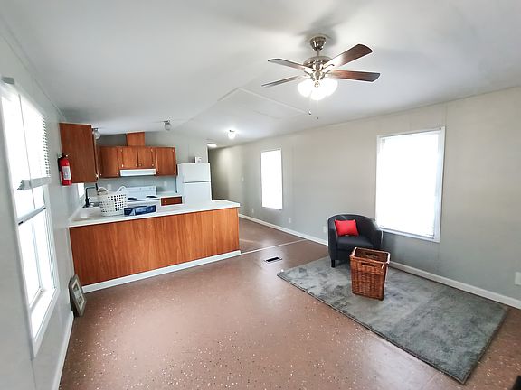4th image of 31 Deerwood Park