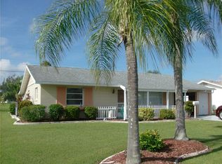 706 Desert Hills Way, Sun City Center, FL 33573