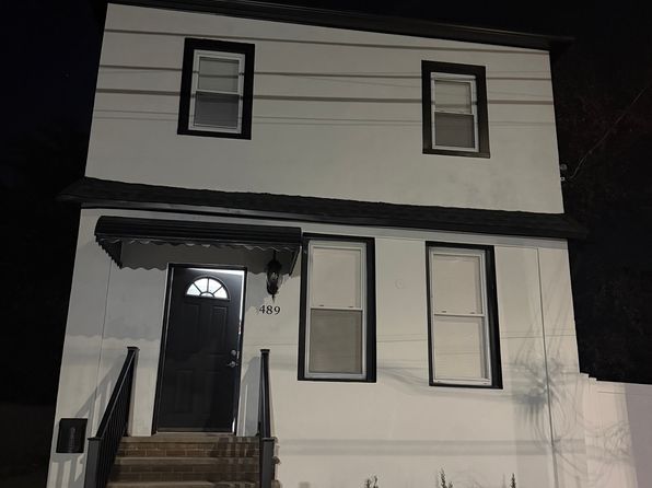 489 Eureka Ave FLOOR 1