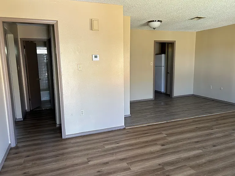 6303 NW Elm Ave #B — Photo 5