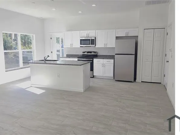 940 Sterling St E, Lehigh Acres, FL 33974