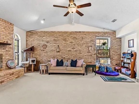 5th image of 2623 Nelwin Pl
