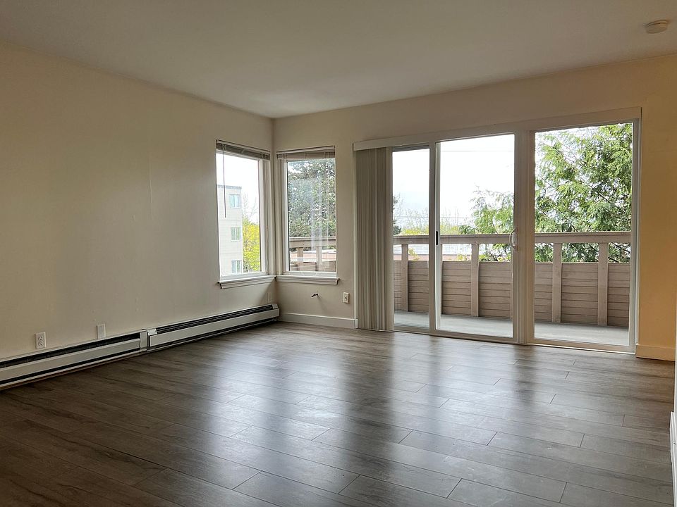 livingroom / deck