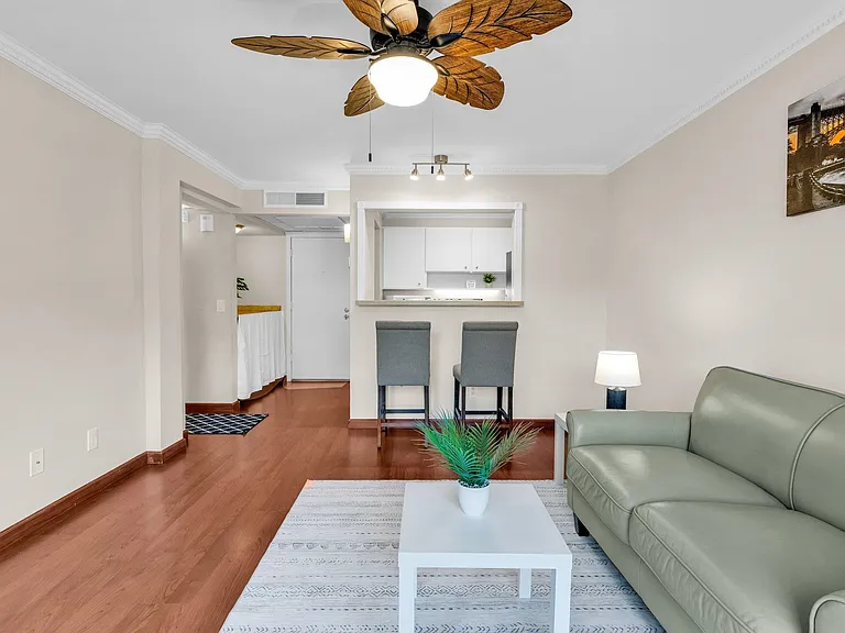 470 N Civic Dr #105 — Photo 25