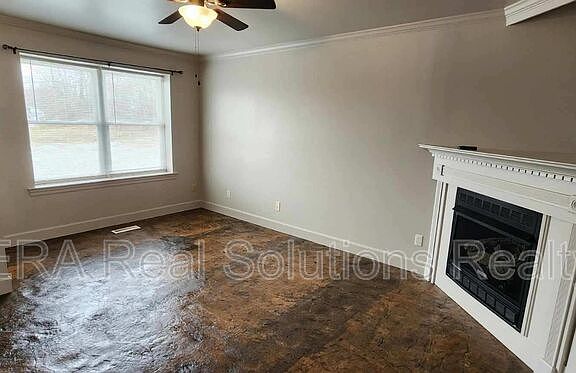 2nd image of 111-115 E Lilley Ave #113