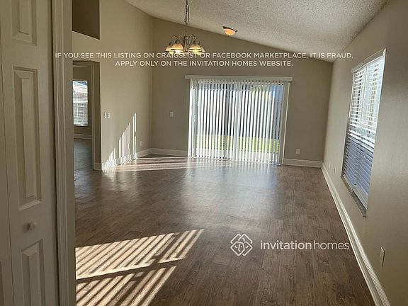 4th image of 1718 Snaresbrook Way