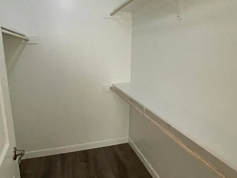 2920 E Michelle Dr — Photo 14