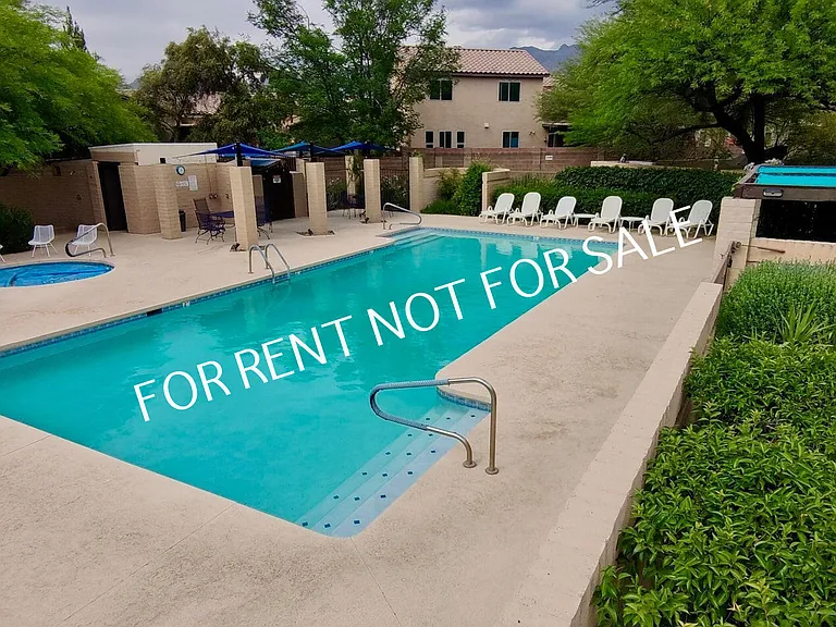 2824 E Sierra Vista Rd — Photo 42