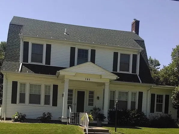 703 E 2nd Ave, Monmouth, IL 61462
