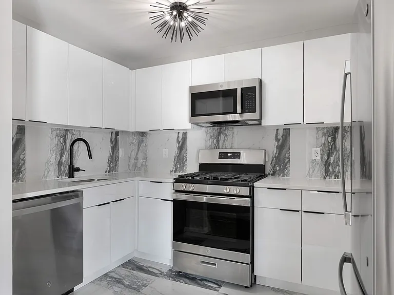 Sofia South Plainfield — Photo 1