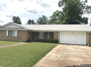 2950 Clark Ln, Paris, TX 75460