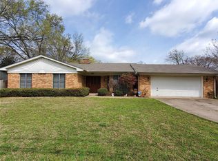 730 W College St, Canton, TX 75103