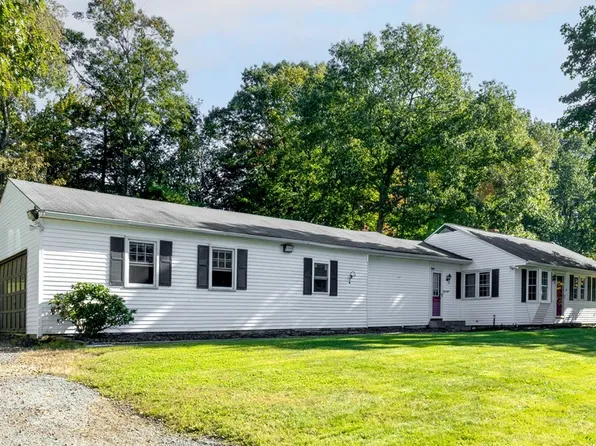 38 Ridge St, Westminster, MA 01473