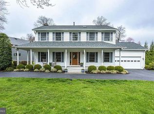 401 Orchard St NW, Vienna, VA 22180