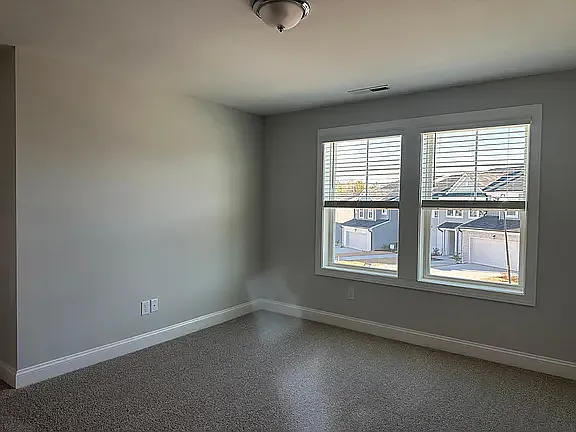 529 Eversden Dr — Photo 6