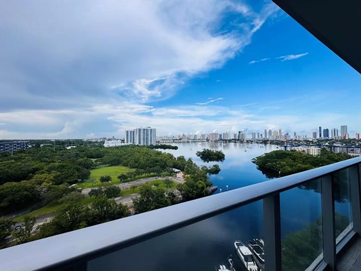 16385 Biscayne Blvd cu-1204, North Miami Beach, FL 33160 — Photo 2