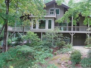129 Shorebrook Ln, Lake Toxaway, NC 28747