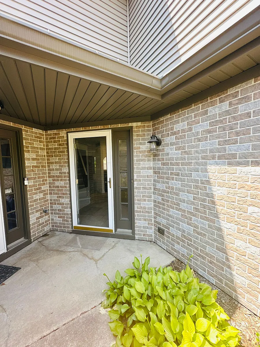 Building Photo - 992 Butter Creek Ct #992