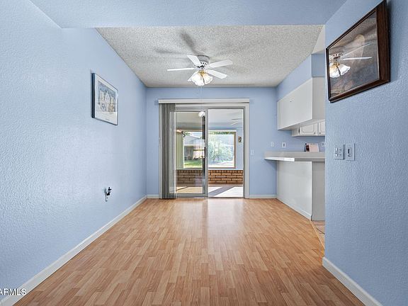 3rd image of 9502 W SHASTA Drive