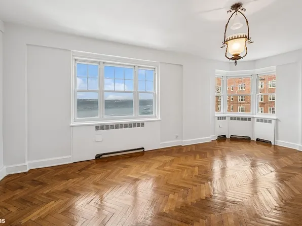 160 Cabrini Blvd APT 127, New York, NY 10033