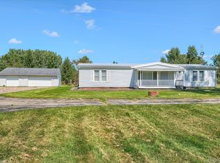 13566 Kaufman Rd, Mussey, MI 48014