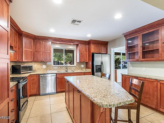 2nd image of 2035 E SAN JUAN Avenue