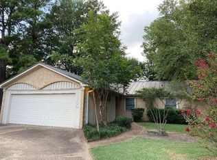 1100 Bridgeport Dr, West Memphis, AR 72301